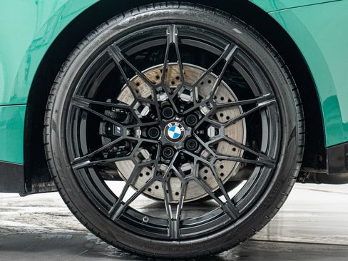 Used 2021 BMW M4 Coupe w/ Executive Package image 11