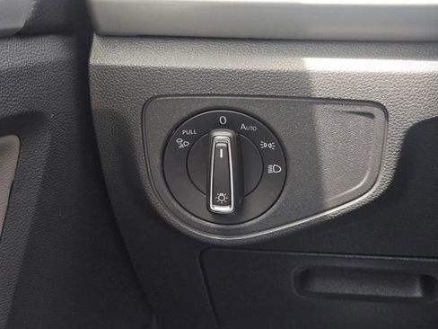 Used 2023 Volkswagen Atlas SEL AWD/4WD image 28