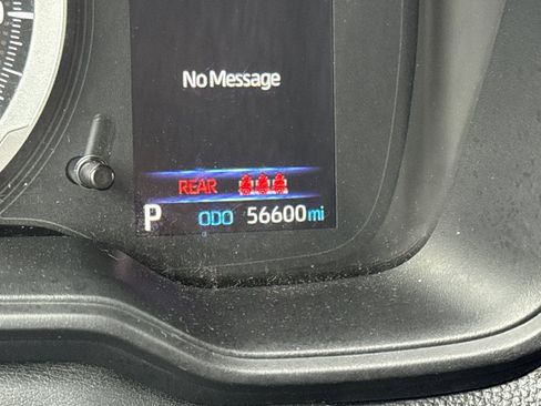 Used 2022 Toyota Corolla Cross LE image 28