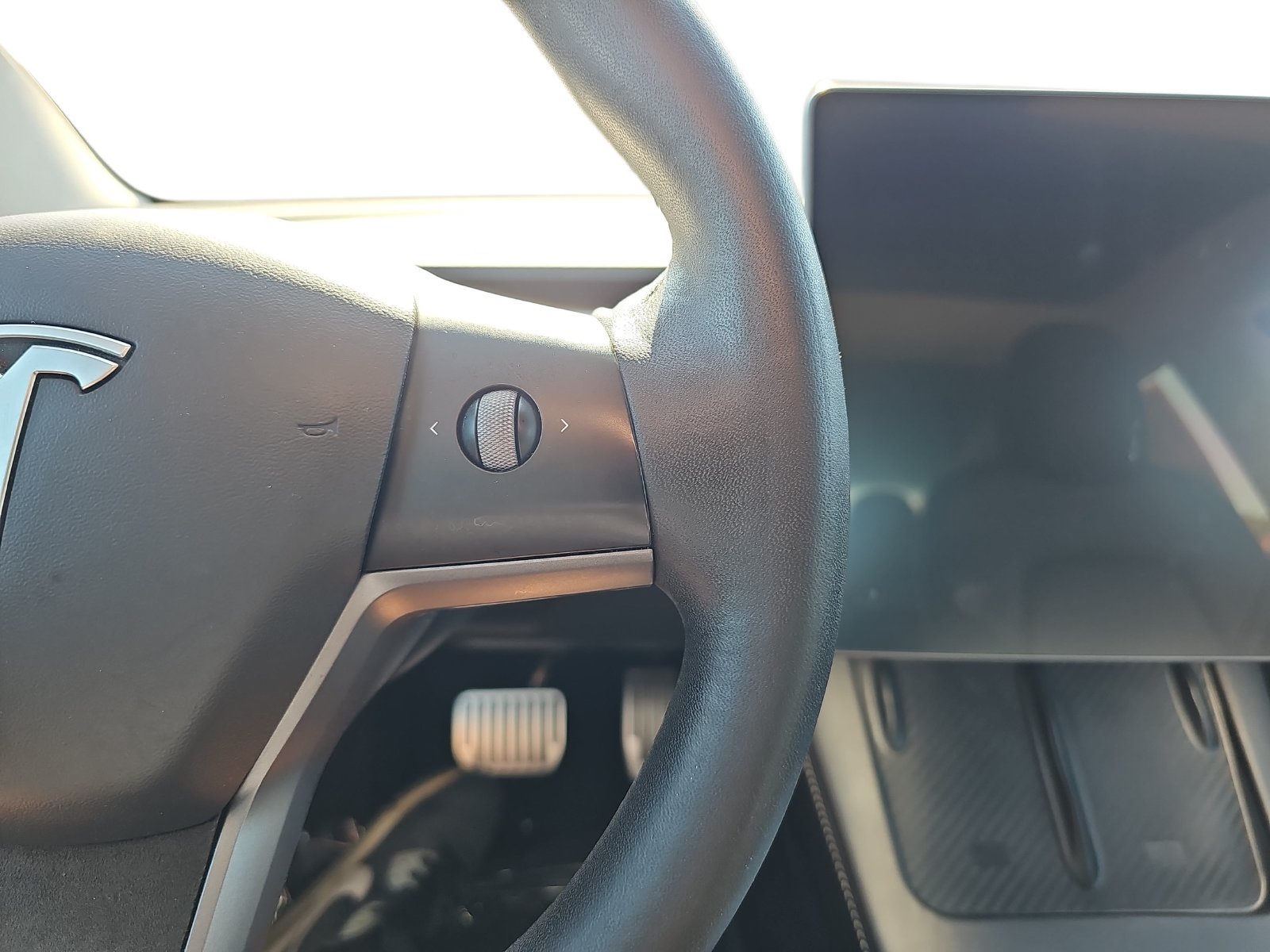 Used 2022 Tesla Model 3 Long Range AWD/4WD image 18