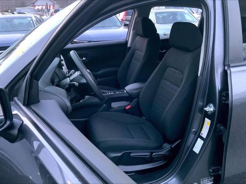 Used 2025 Honda HR-V LX image 8