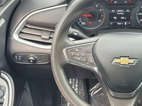 Used 2023 Chevrolet Malibu LT image 13