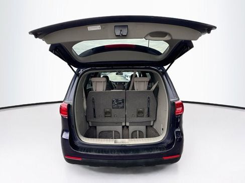 Used 2019 Kia Sedona LX FWD image 24