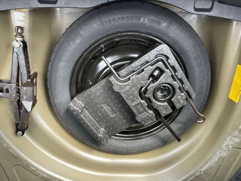 Used 2013 Toyota Corolla LE Special Edition image 20