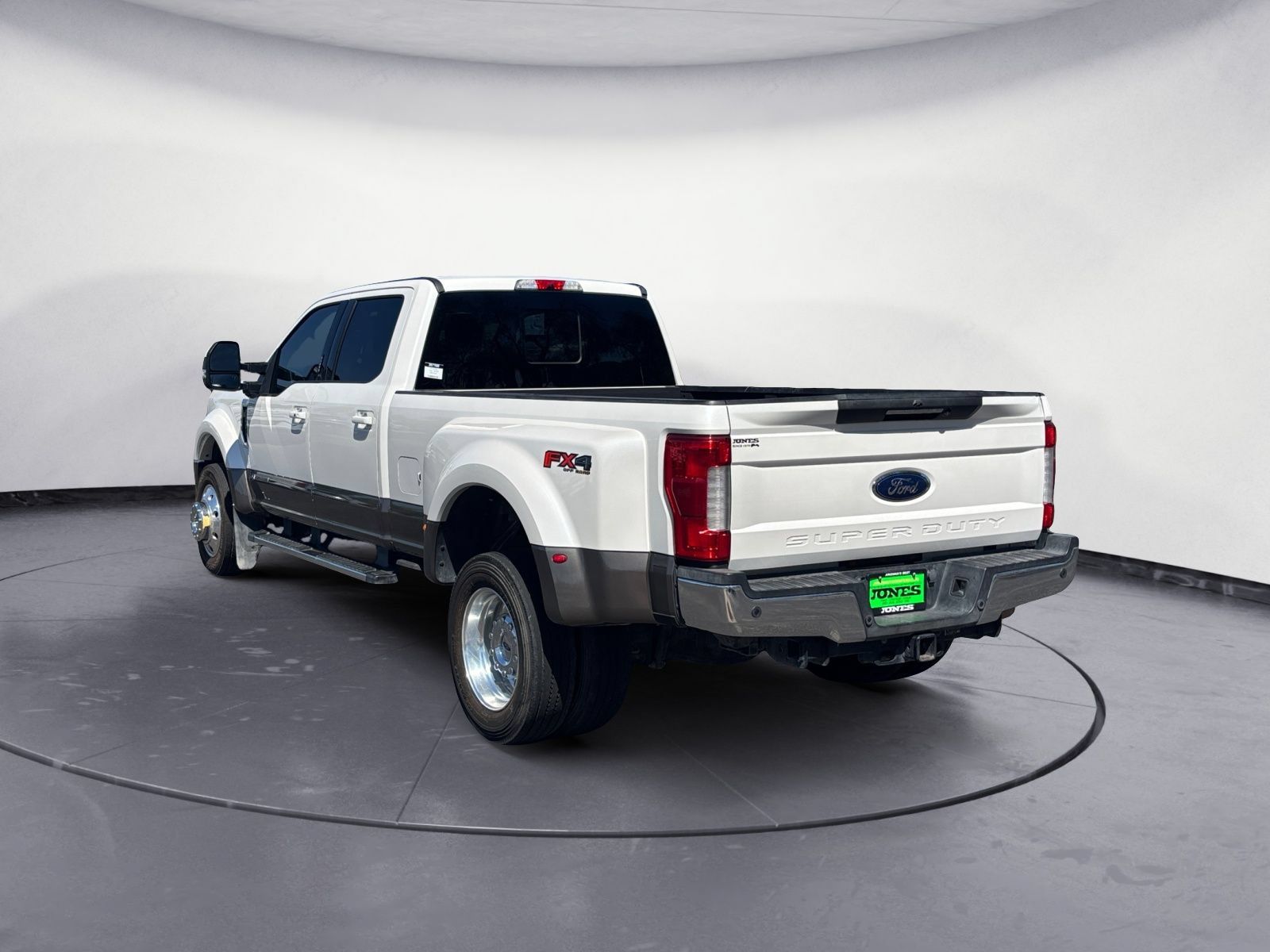 Used 2019 Ford F450 Lariat w/ Lariat Ultimate Package AWD/4WD image 4