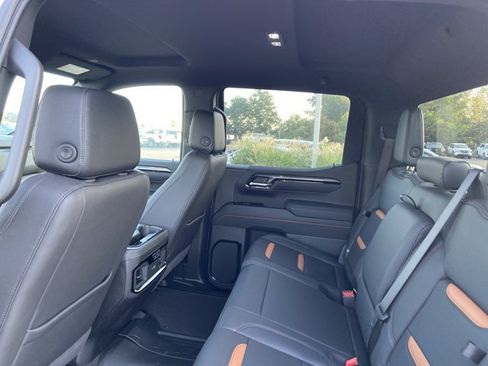 Used 2025 GMC Sierra 1500 AT4 AWD/4WD image 17