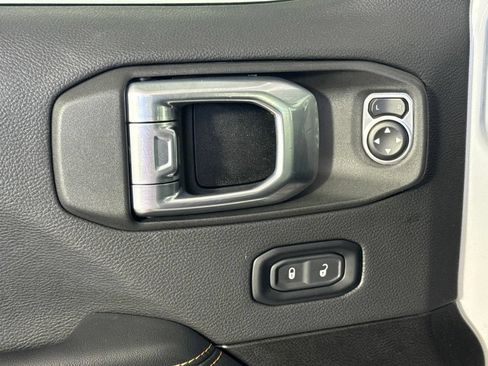 Certified 2025 Jeep Wrangler Unlimited Sahara AWD/4WD image 35