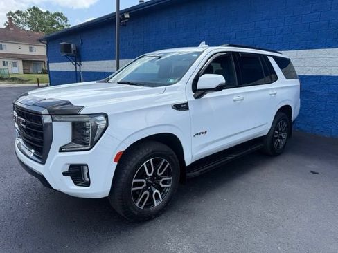 Used 2021 GMC Yukon AT4 w/ Rear Media and Nav Package AWD/4WD image 4