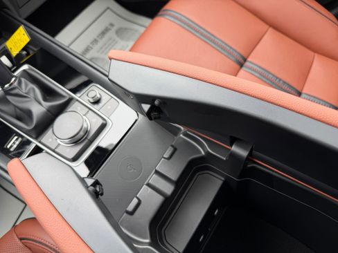 Used 2025 MAZDA CX-50 Meridian Edition w/ Apex Package image 7