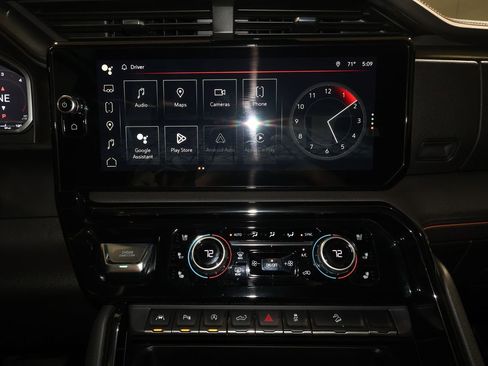 Certified 2024 GMC Sierra 1500 AT4 w/ AT4 Carbonpro Edition image 17