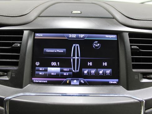 Used 2014 Lincoln MKS Elite w/ Equipment Group 101A image 13