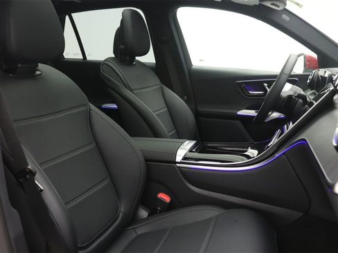 New 2026 Mercedes-Benz GLC 300 image 9