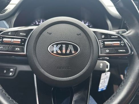 Used 2021 Kia Seltos S image 16