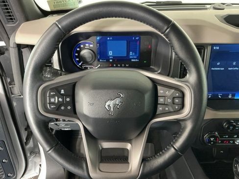 Used 2024 Ford Bronco Wildtrak image 18