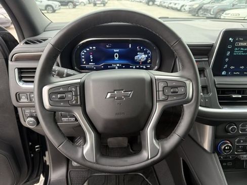 Used 2024 Chevrolet Tahoe Z71 w/ Luxury Package image 23