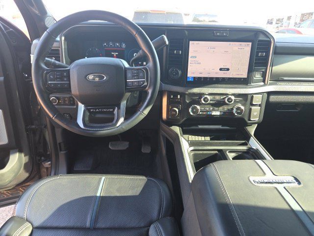 Used 2025 Ford F250 Platinum AWD/4WD image 8