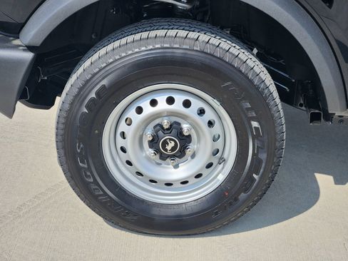 New 2025 Ford Bronco 4-Door AWD/4WD image 11