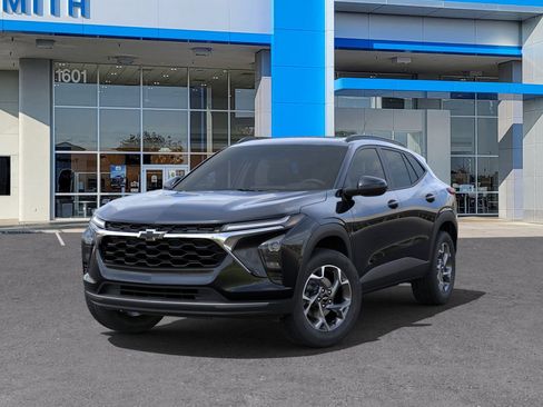 New 2025 Chevrolet Trax LT w/ Sunroof Package FWD image 6