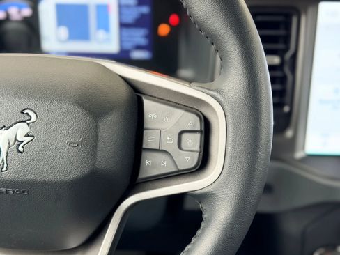 Used 2024 Ford Bronco Big Bend image 21