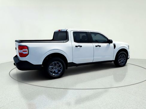 New 2026 Ford Maverick XLT w/ XLT Luxury Package AWD/4WD image 9