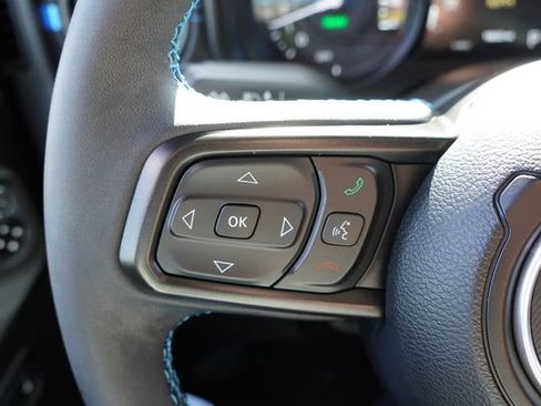 Certified 2025 Jeep Wrangler Unlimited Rubicon 4xe w/ Safety Group image 31