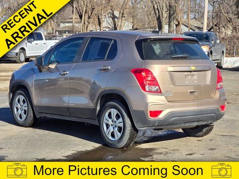 Used 2018 Chevrolet Trax LS image 16