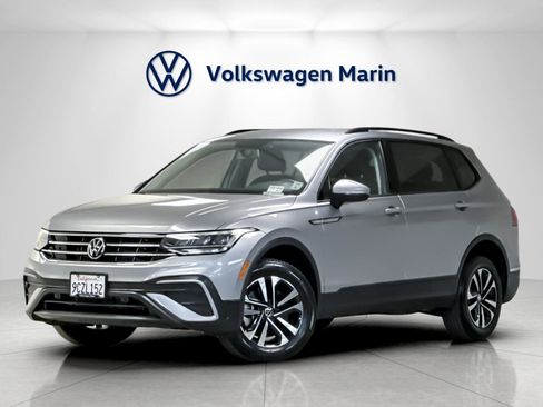 Used 2022 Volkswagen Tiguan S image 1