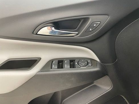 Certified 2023 Chevrolet Equinox LS w/ LPO, Floor Liner Package FWD image 11