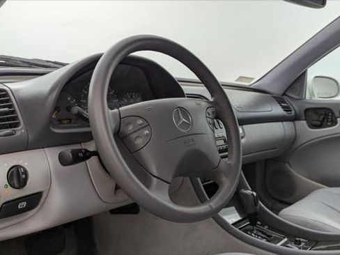 Used 2002 Mercedes-Benz CLK 430 Coupe image 18