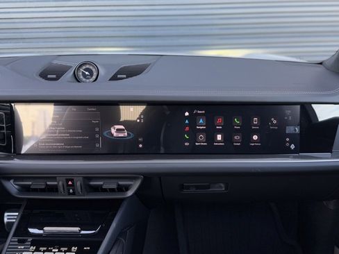 New 2025 Porsche Cayenne Turbo image 23