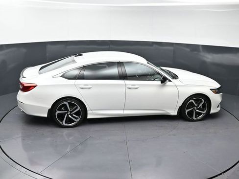 Used 2022 Honda Accord Sport image 12