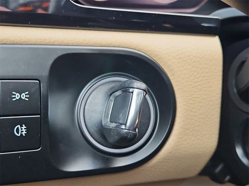 Certified 2022 Porsche Cayenne image 28