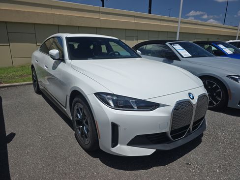 Used 2026 BMW i4 eDrive40 RWD image 1