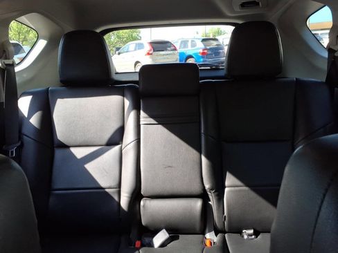 Used 2016 Toyota RAV4 XLE w/ Convenience Package AWD/4WD image 18