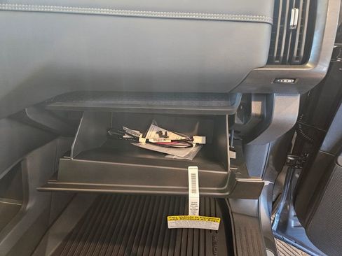 New 2026 Nissan Pathfinder Platinum w/ Cargo Package image 32