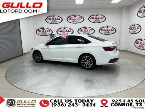 Used 2023 Volkswagen Jetta Sport FWD image 7
