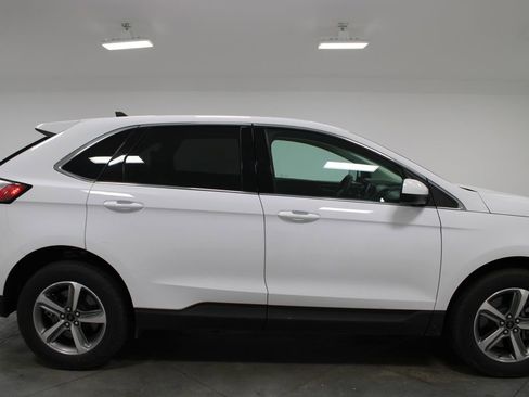 Used 2024 Ford Edge SEL w/ Convenience Package image 11