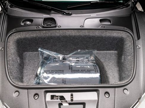 Used 2011 Audi R8 V8 image 44