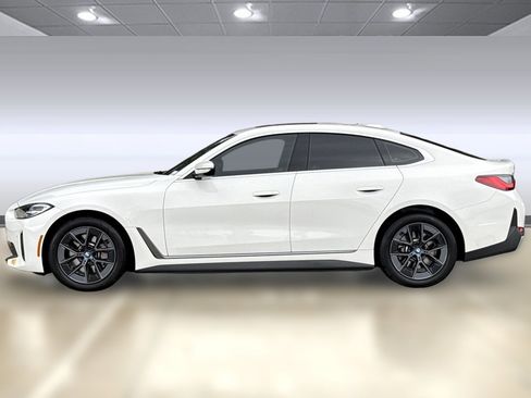 Used 2022 BMW i4 eDrive40 w/ Premium Package image 2