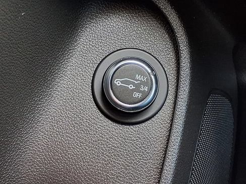 Used 2025 Buick Envista Sport Touring w/ Convenience I Package FWD image 18
