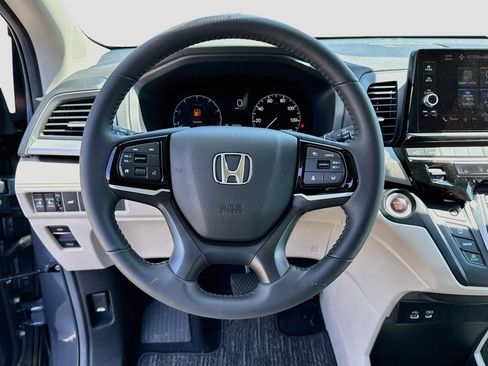 Used 2026 Honda Odyssey EX-L image 14