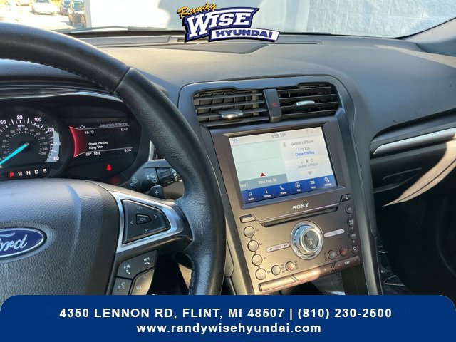 Used 2020 Ford Fusion Titanium FWD image 23