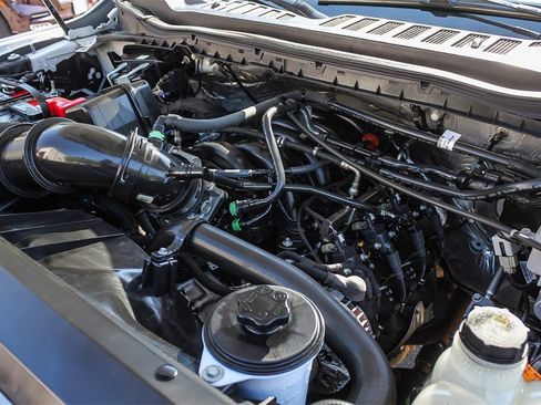 Used 2023 Ford F250 XL w/ XL Chrome Package image 32