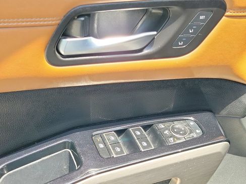 Certified 2024 Nissan Pathfinder Platinum FWD image 28
