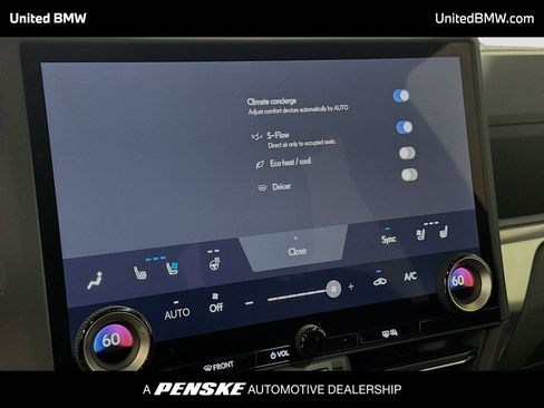 Used 2025 Lexus GX 550 AWD/4WD image 10
