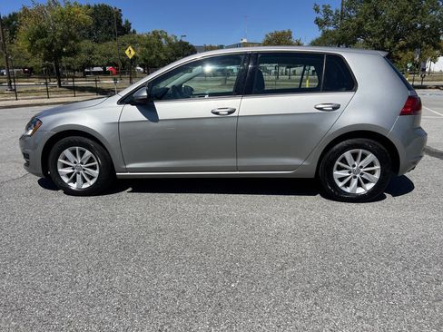 Used 2015 Volkswagen Golf SE image 15