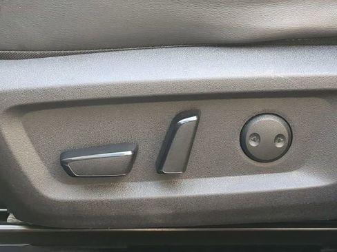 Used 2022 Nissan Rogue Platinum w/ Head-Up Display Package image 23