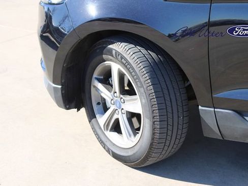 Certified 2020 Ford Edge SEL w/ Convenience Package image 9