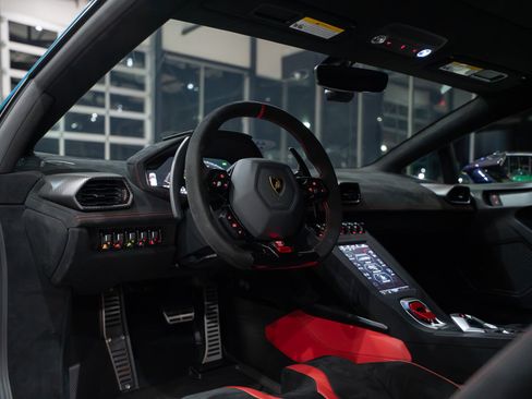 Used 2023 Lamborghini Huracan STO RWD image 13