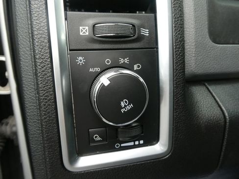 Used 2014 RAM 2500 Big Horn AWD/4WD image 25